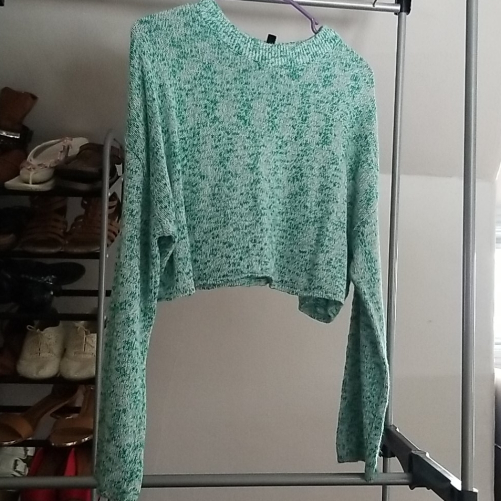 Crop sweater